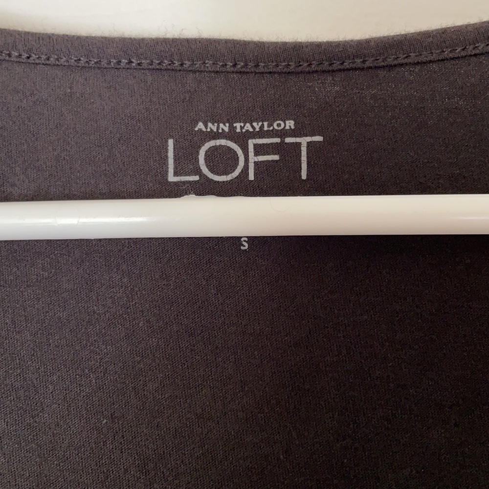 Loft Sleeveless Top - Picture 4 of 4